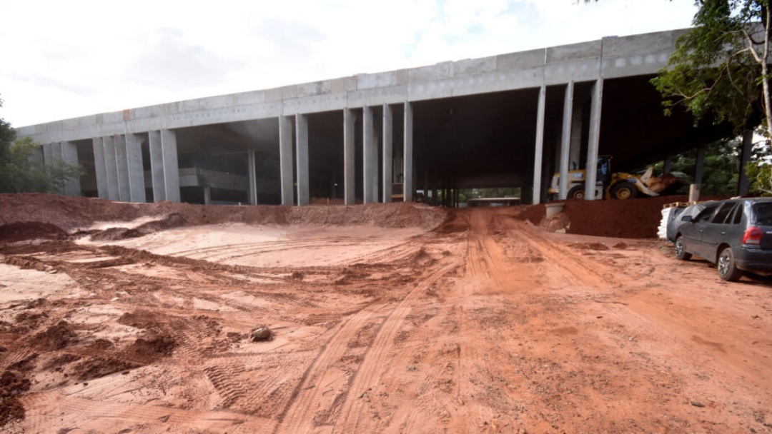 Alems inicia obra de novo plen&aacute;rio e bloco administrativo para os 50 anos de MS   