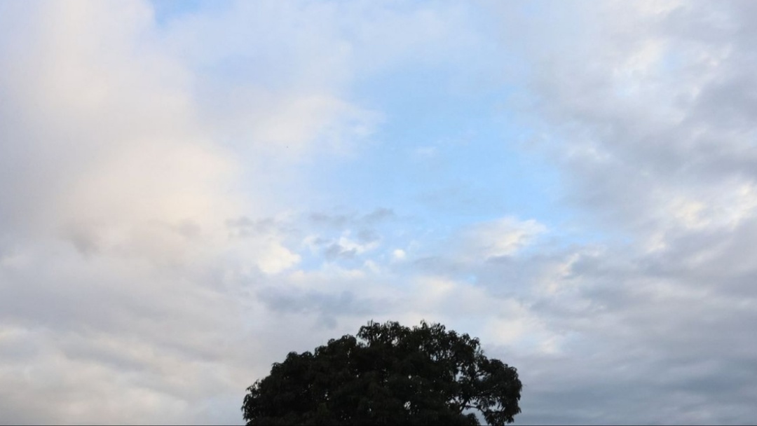 S&aacute;bado ser&aacute; de tempo firme, mas frente fria deve trazer chuvas no domingo