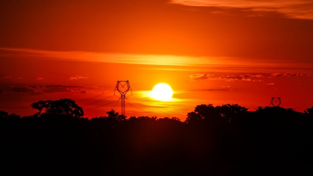 Dezembro (01) come&ccedil;a com calor intenso e chance de chuva em Mato Grosso do Sul