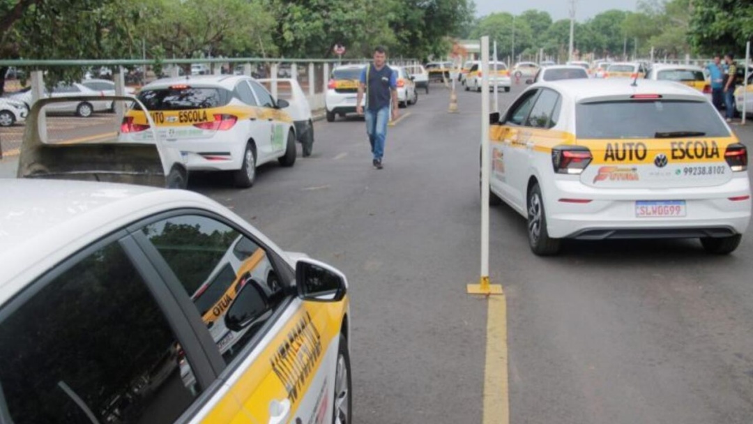 Fim da obrigatoriedade de aulas promete reduzir quantidade de motoristas sem CNH