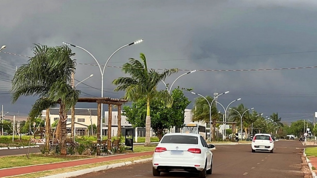 Ciclone intenso vindo do Sul pode provocar tempestades e ventos de mais de 100 km/h