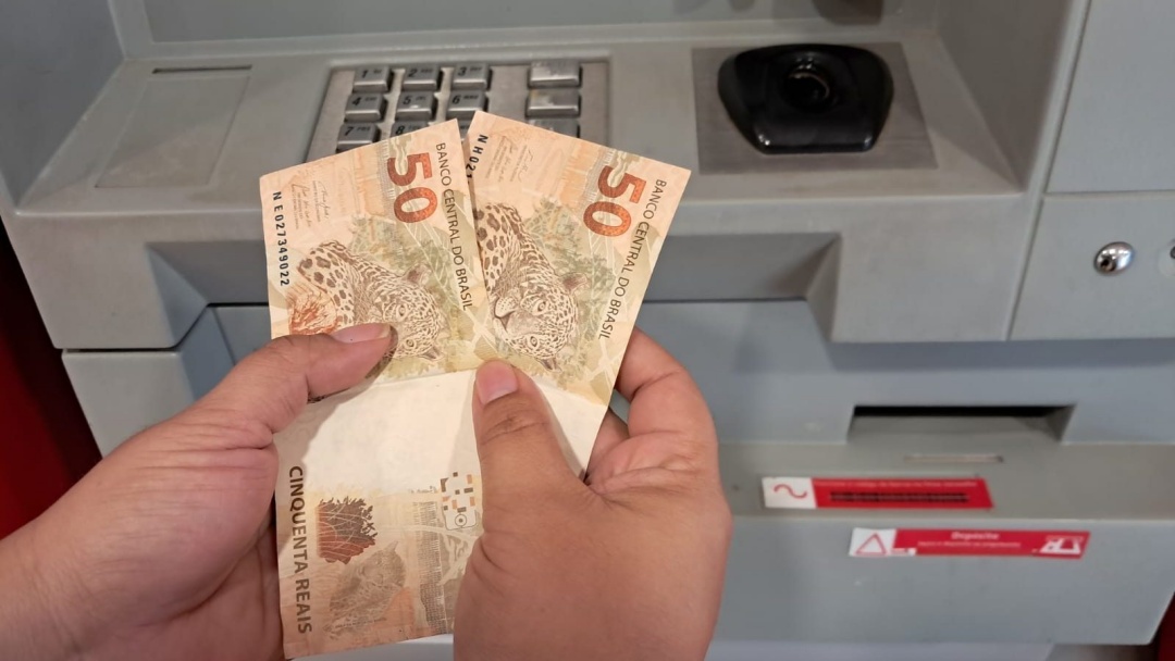 Prefeitura paga nesta quarta-feira o 13º salário e injeta R$ 12,8 milhões na economia local