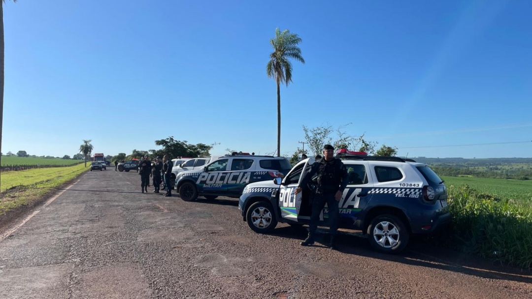 Comunidade bloqueia MS-162 e cobra recapeamento at&eacute; o distrito de Quebra-Coco