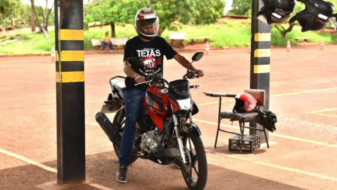 Primeiro condutor de MS pela CNH do Brasil &eacute; habilitado