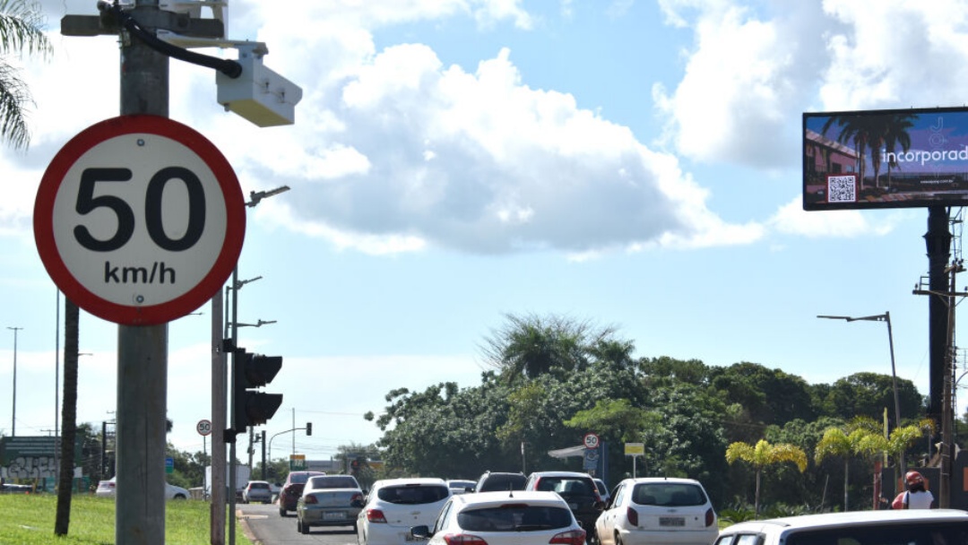 Detran-MS aplicou 1 milh&atilde;o de multas, recorde hist&oacute;rico   