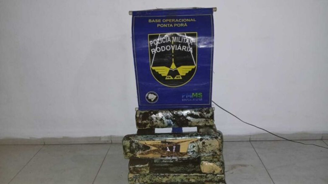 Adolescente é apreendido com maconha em ônibus na MS-164