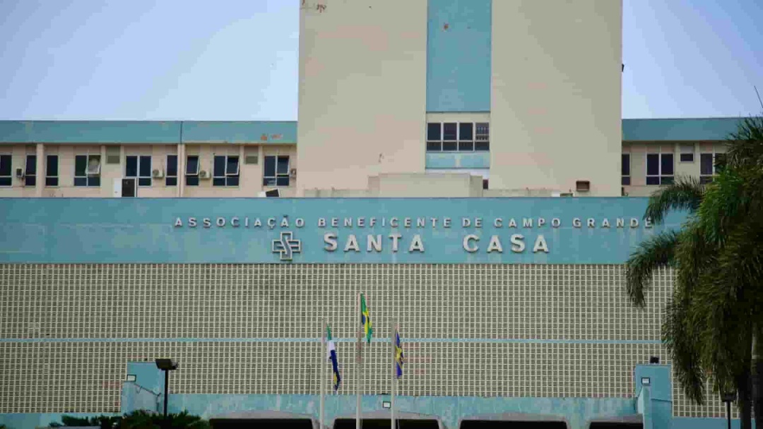 Homem em situação de rua é espancado enquanto dormia em Campo Grande