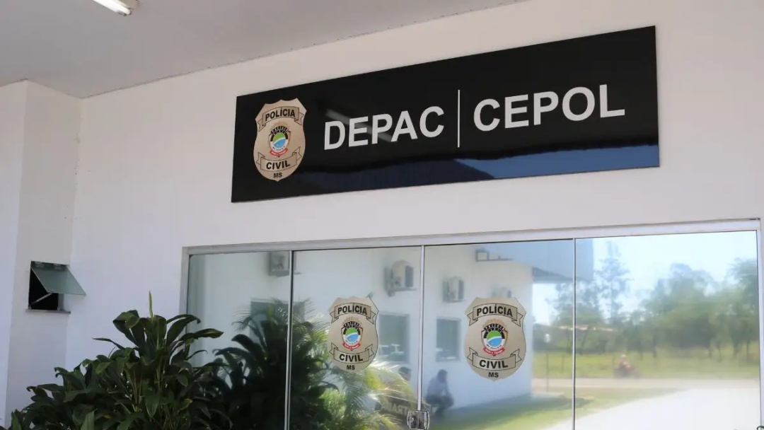 Sob efeito de droga, motociclista é preso após fuga com crianças na garupa