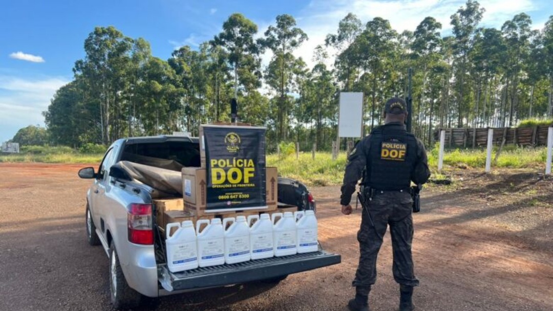 Pol&iacute;cia apreende carga de defensivos agr&iacute;colas avaliada em R$ 310 mil na fronteira
