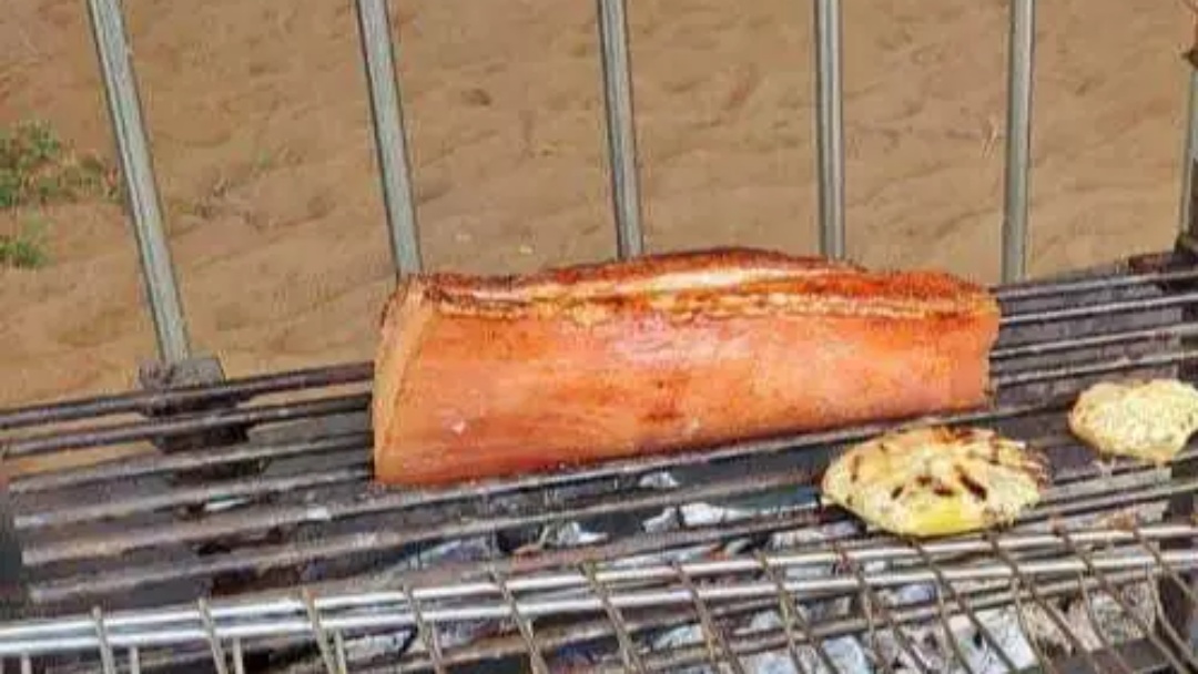 Um grupo de Sidrol&acirc;ndia venceu uma competi&ccedil;&atilde;o nacional de churrasco ancestral