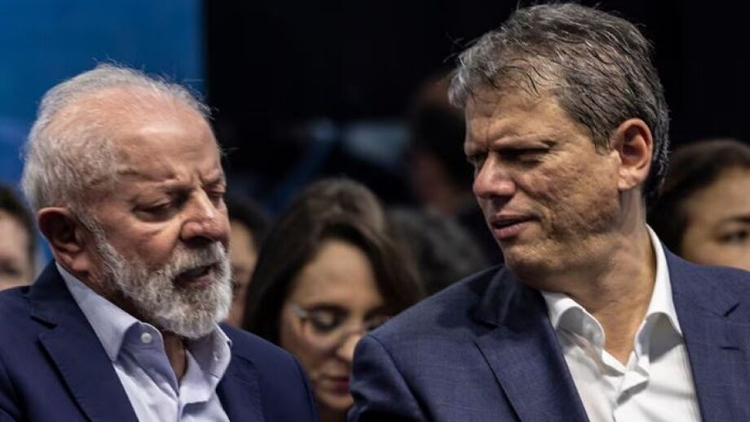 Presidente Lula supera Tarc&iacute;sio, Michelle e Fl&aacute;vio no 1&ordm; turno   