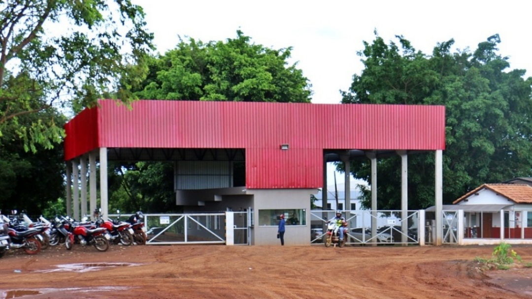 Frigor&iacute;fico Balbinos retoma atividades e prev&ecirc; abate de at&eacute; 670 cabe&ccedil;as na sexta-feira