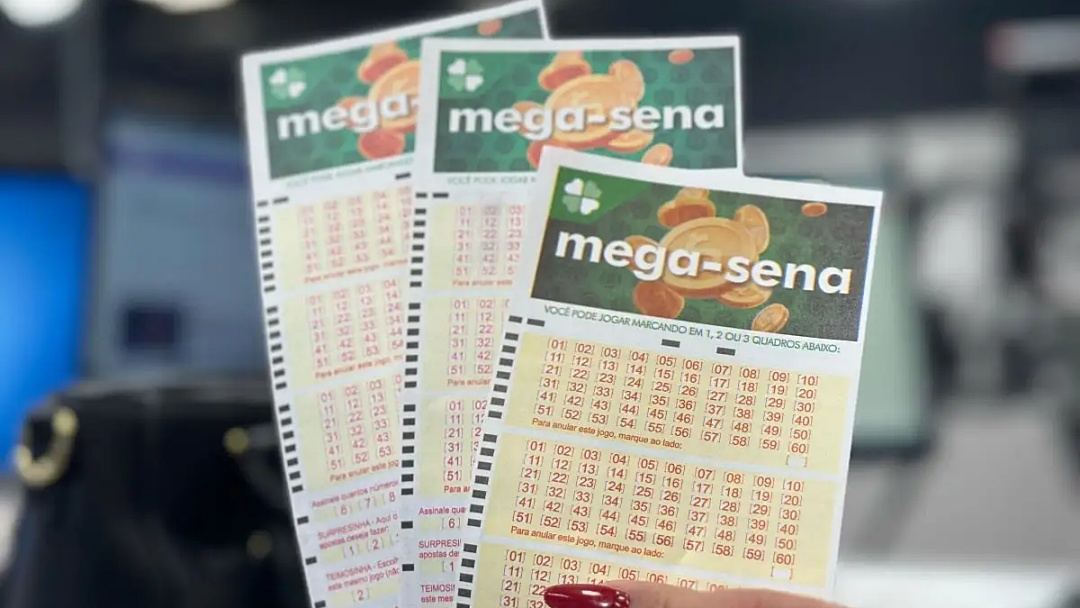 Prêmio vai a R$ 55 milhões e 72 apostas levam R$ 30,3 mil