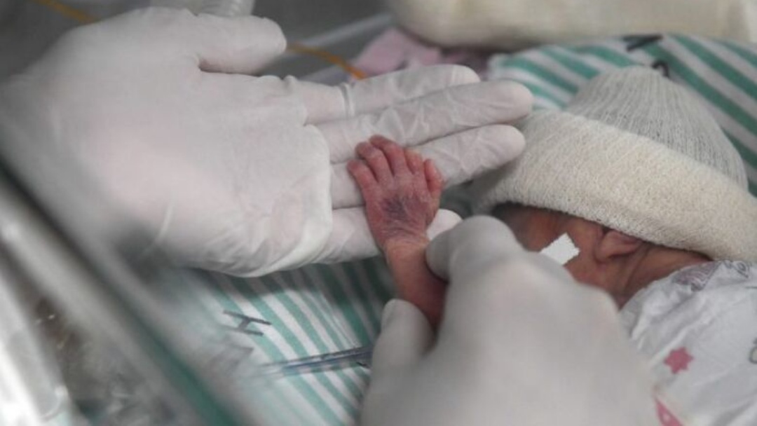 Vacina para beb&ecirc;s contra o v&iacute;rus respirat&oacute;rio estar&aacute; dispon&iacute;vel em MS a partir de fevereiro