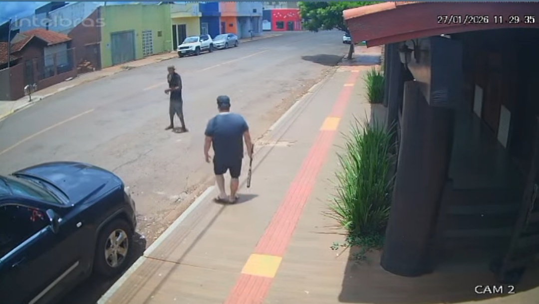 Com 16 ocorr&ecirc;ncias em 27 dias, empres&aacute;rio posta v&iacute;deo para manifestar indigna&ccedil;&atilde;o com onda de furtos