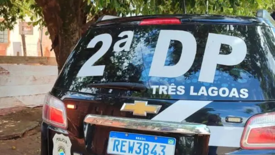 Casa &eacute; invadida para guardar objetos de furto em Tr&ecirc;s Lagoas e pol&iacute;cia ainda flagra &lsquo;gato&rsquo; de energia