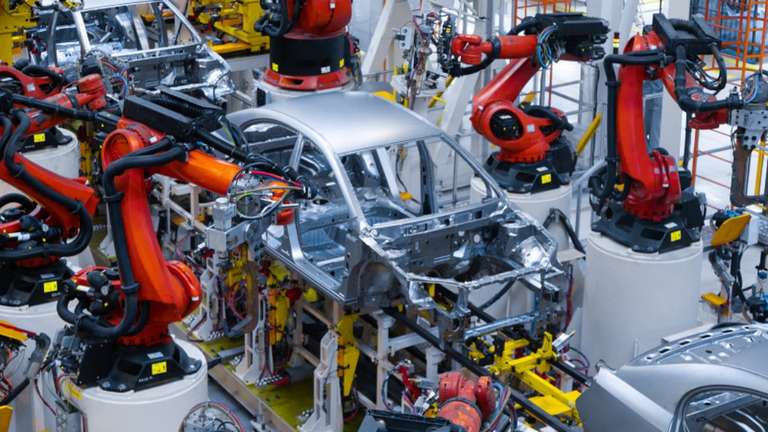 Ind&uacute;stria fecha 2025 com alta de 0,6%, pressionada pelos juros altos