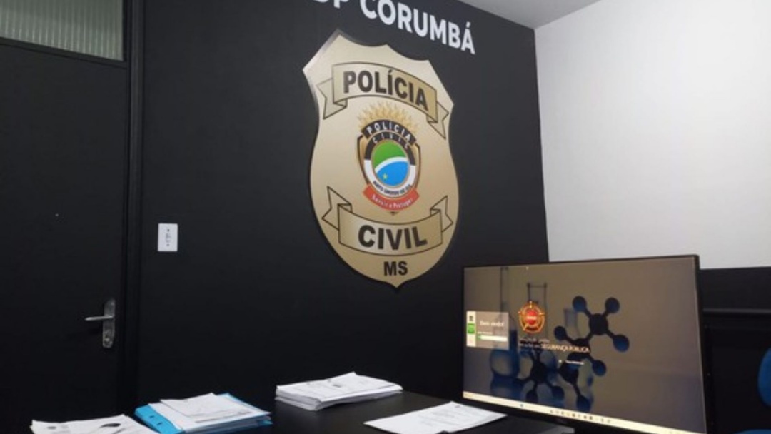 Homem tenta matar irm&atilde;o a tiros ao ser agredido a &lsquo;capacetadas&rsquo; em Corumb&aacute;