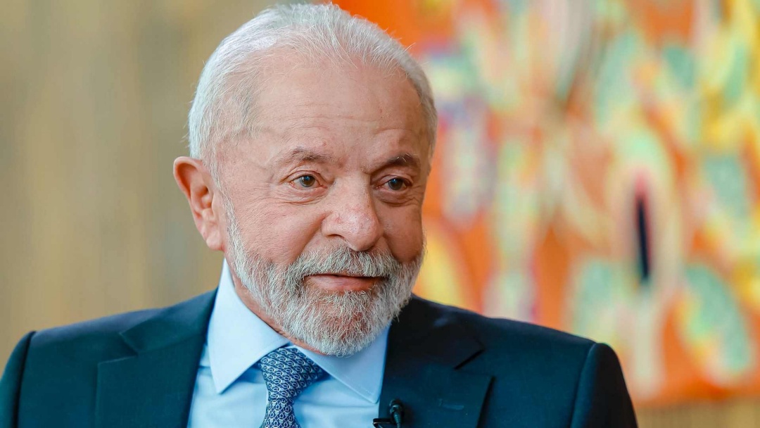 Lula parabeniza vit&oacute;ria de Ant&ocirc;nio Seguro em Portugal