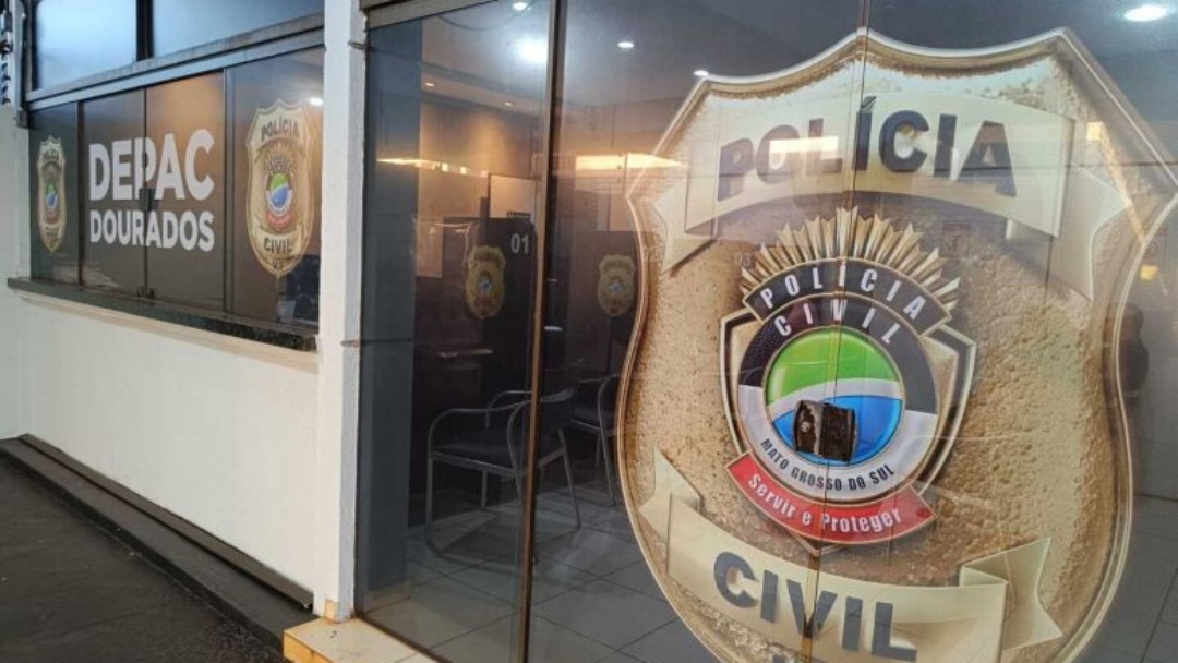 Homem &eacute; resgatado dentro de um buraco, com ferimentos e queimaduras ap&oacute;s briga com a esposa