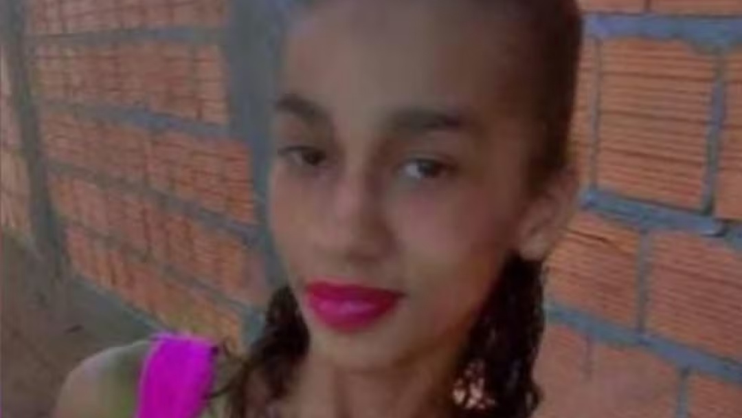 For&ccedil;a-Tarefa realiza buscas em &aacute;rea de mata para tentar localizar adolescente desaparecida h&aacute; 56 dias