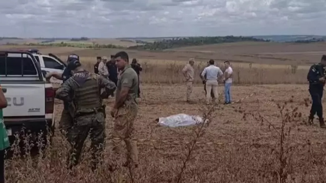 Dois brasileiros s&atilde;o mortos por pistoleiros em lavoura de soja