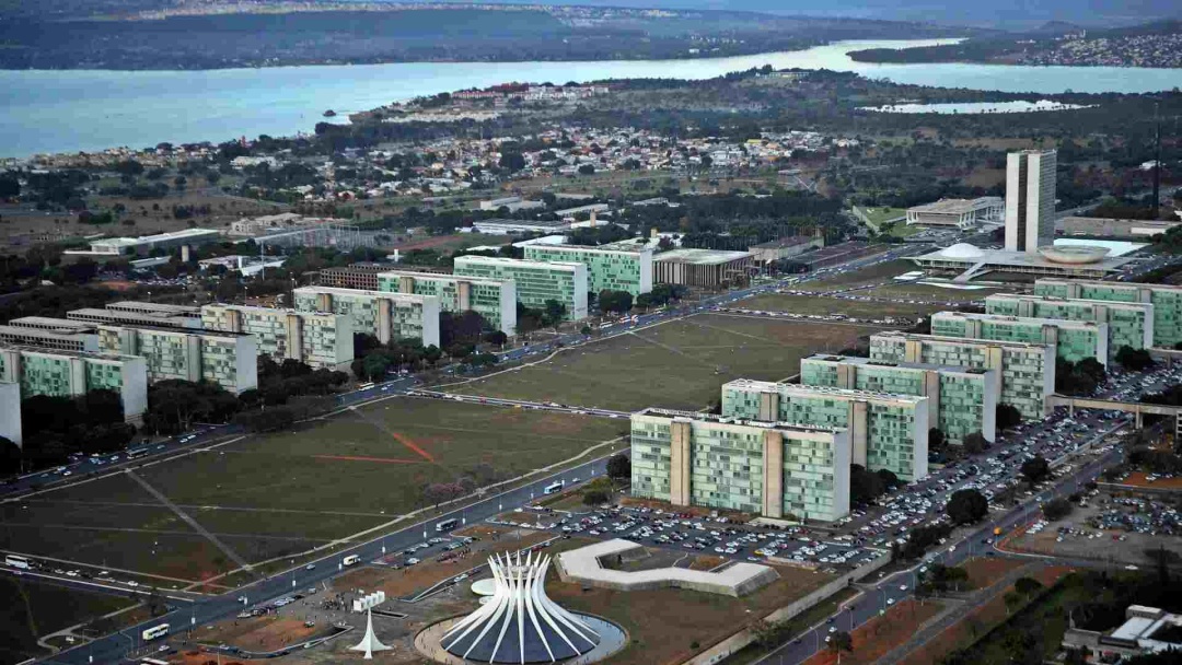 Equipe econ&ocirc;mica v&ecirc; fim da 6&times;1 como madura no Congresso, mas texto pode afastar governo