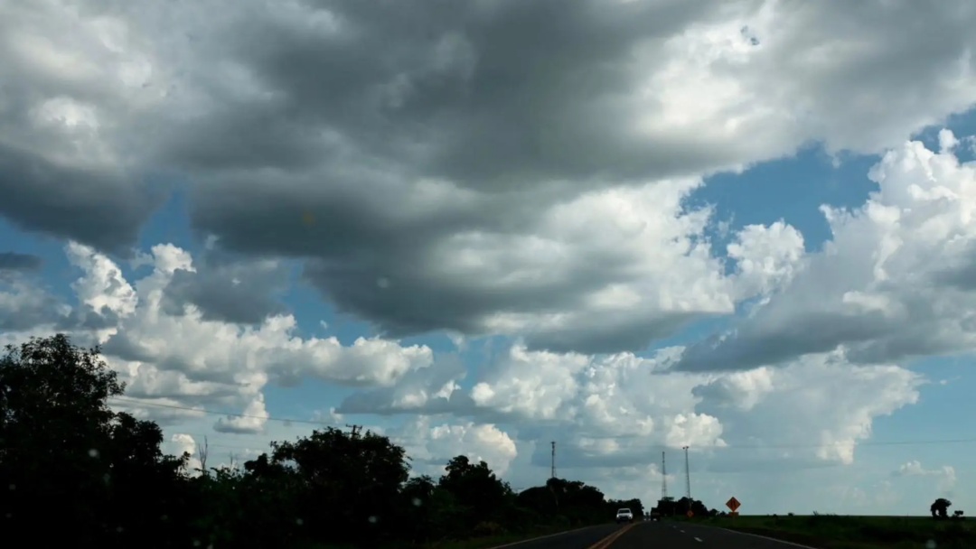 Quarta-feira (18) de cinzas ser&aacute; de sol com varia&ccedil;&atilde;o de nuvens e possibilidade de chuvas