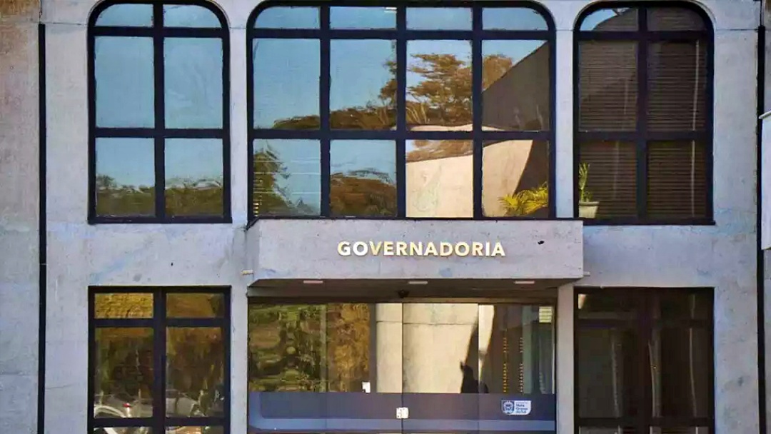 Estado renova arrocho e mant&eacute;m redu&ccedil;&atilde;o de 25% nos contratos