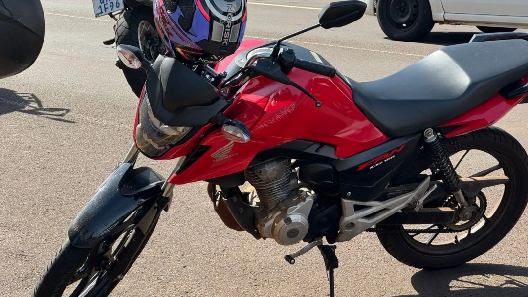 Pedestre &eacute; atropelada por motociclista ao atravessar rua fora da faixa em Campo Grande