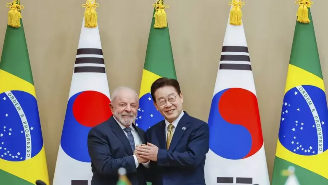 Lula diz que vale "qualquer sacrifício" para prender magnatas do crime