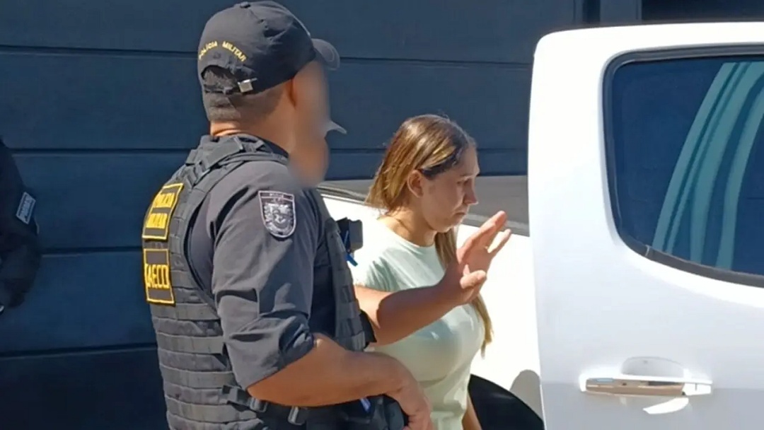 Mulher de 'Frescura' pede liberdade para cuidar dos filhos com menos de 12 anos