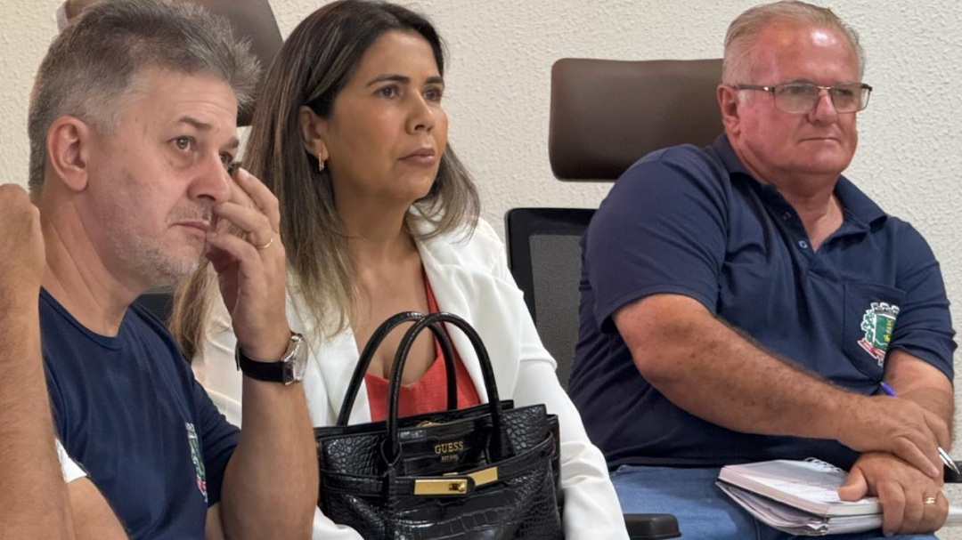 Em sabatina na C&acirc;mara, pais cobram monitores e denunciam precariedade no transporte escolar