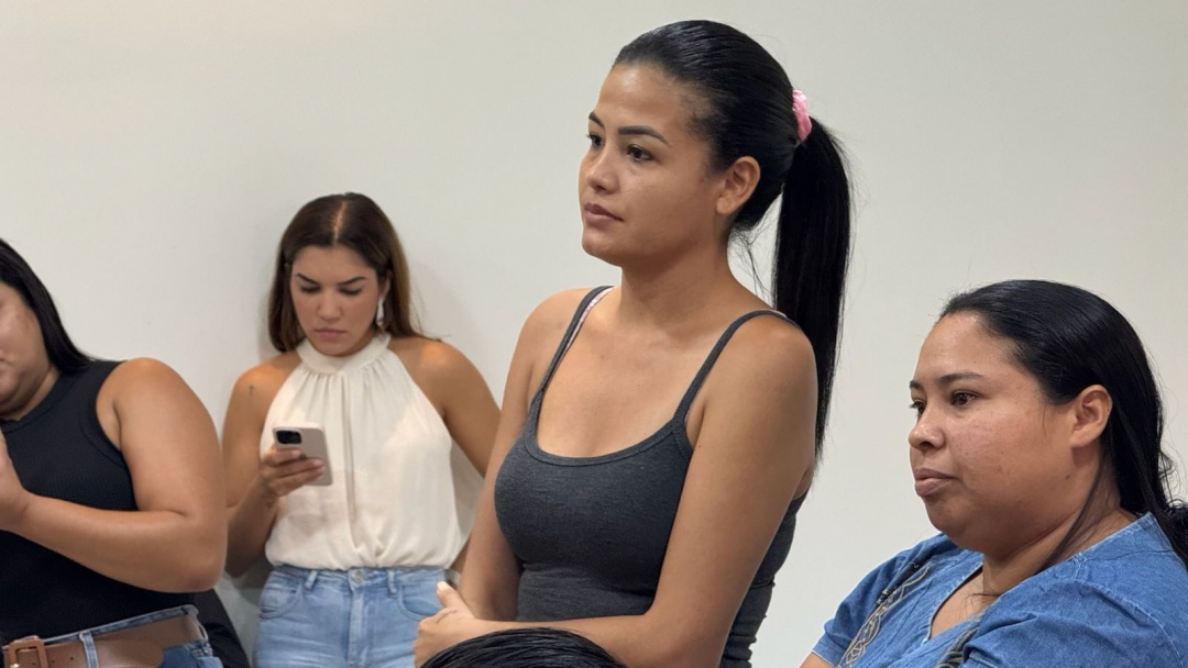 Em sabatina na C&acirc;mara, pais cobram monitores e denunciam precariedade no transporte escolar