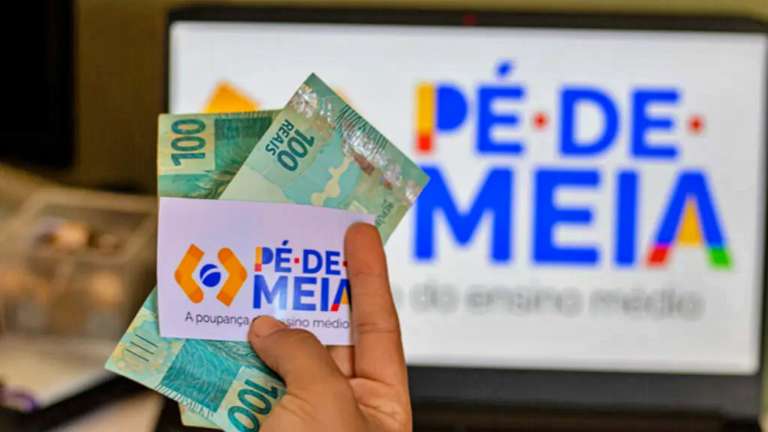 P&eacute; de meia paga parcela a alunos nascidos em novembro/dezembro