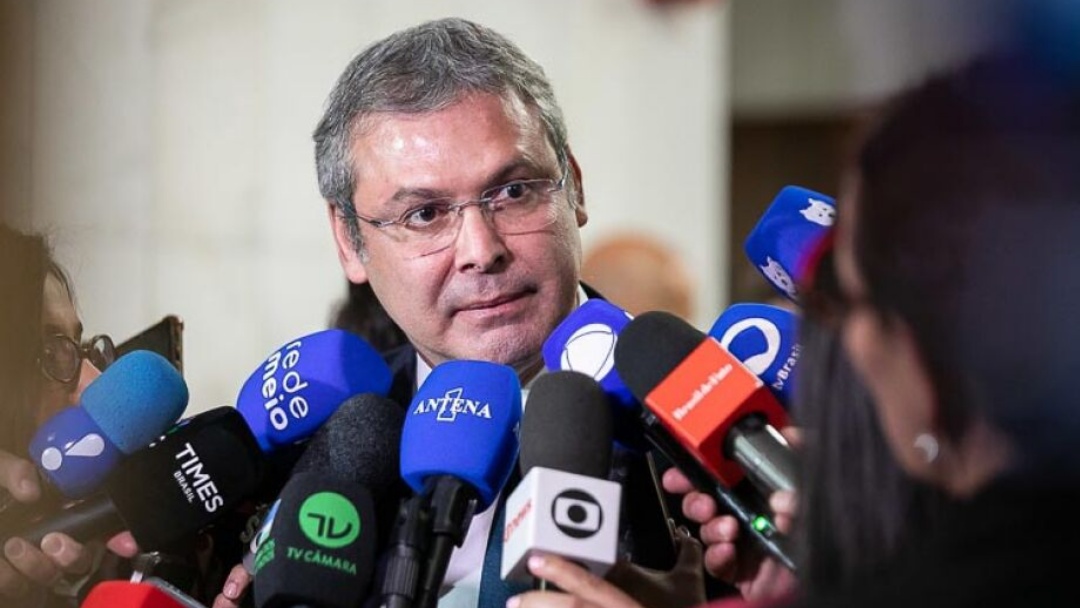 Petista aciona PGR contra Campos Neto por omiss&atilde;o no Banco Master   