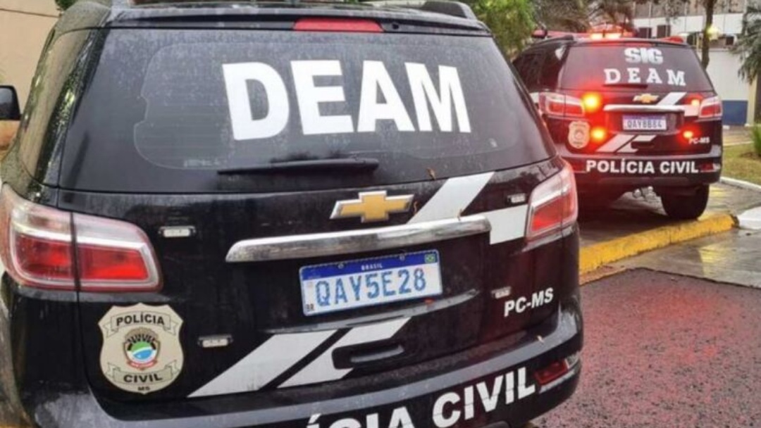 Homem &eacute; preso em flagrante ap&oacute;s espancar companheira