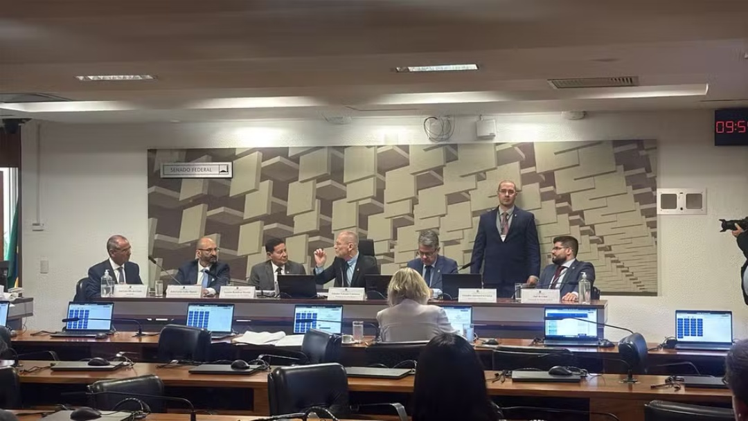 CPI do Crime Organizado aprova quebra de sigilos de Fabiano Zettel, cunhado de Vorcaro