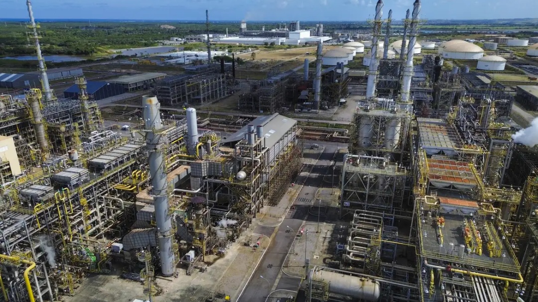 Petrobras reajusta pre&ccedil;o do diesel em R$ 0,38 por litro