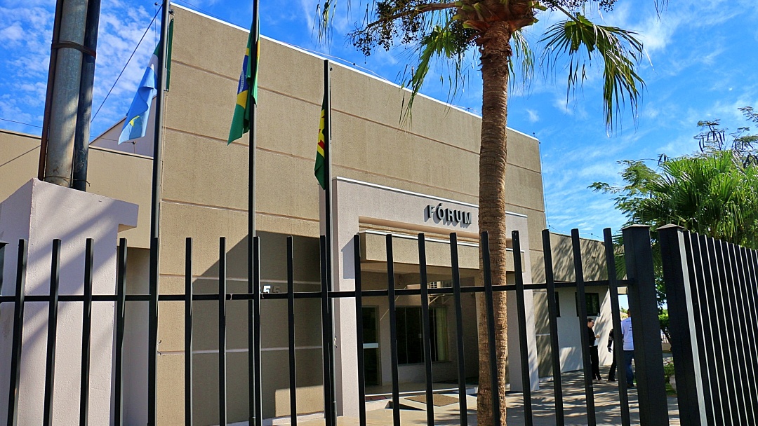 Justi&ccedil;a condena dupla flagrada com quase 1 tonelada de drogas na BR-060