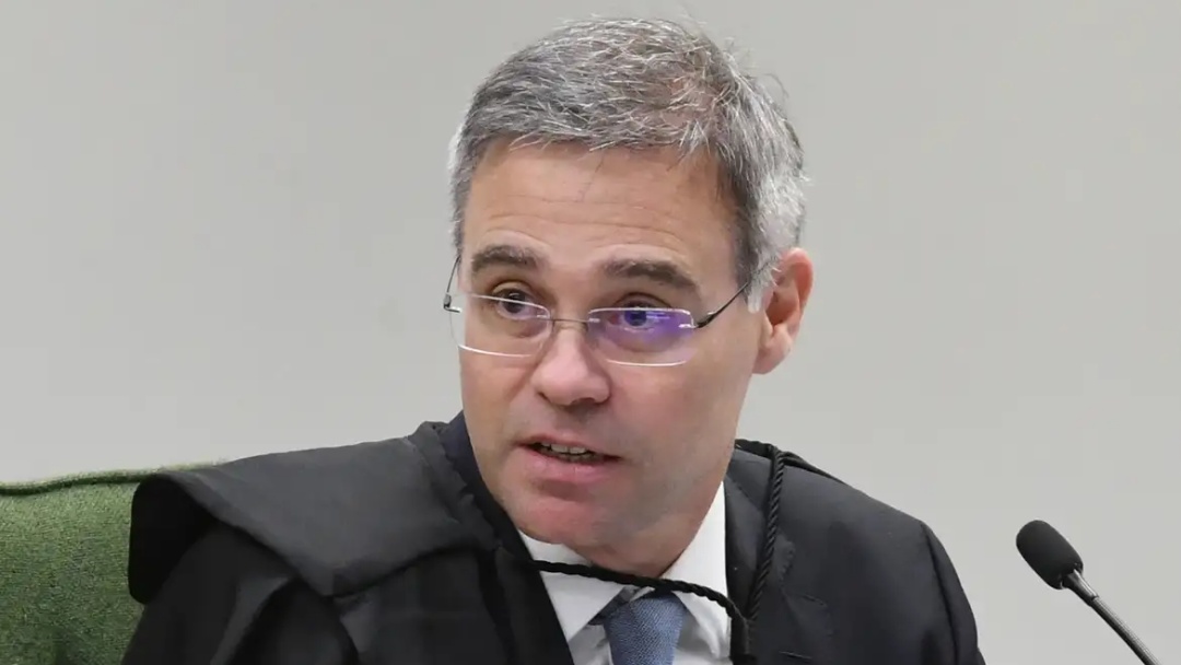 Mendonça diz que juiz não é estrela e deve assumir responsabilidades