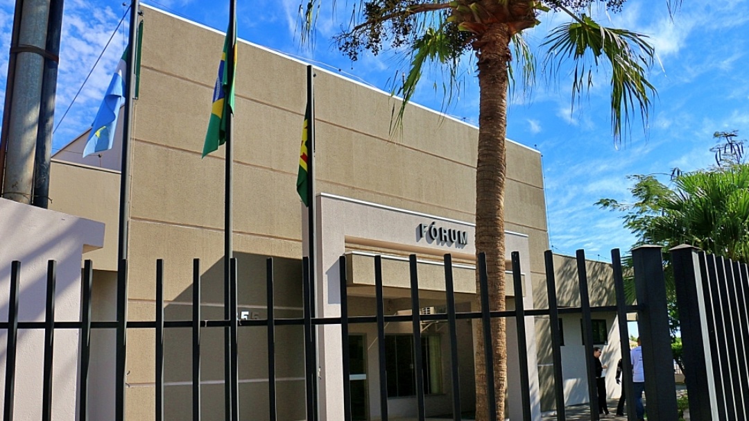 Presa com mais de 1,1 tonelada de maconha, dupla &eacute; condenada e recorrer&aacute; em liberdade