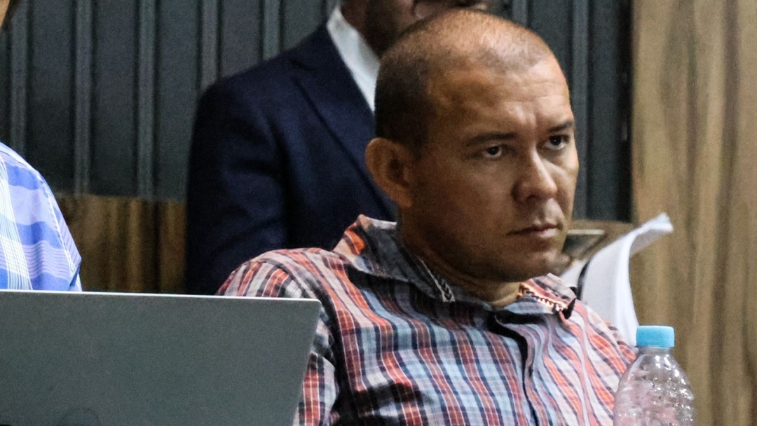 Secretária rebate Gabriel Autocar, chama denúncias de improcedentes e alerta para crise na saúde