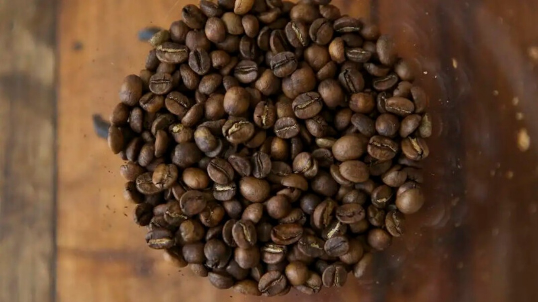 Alta do diesel pressiona custos da colheita do caf&eacute; no Brasil