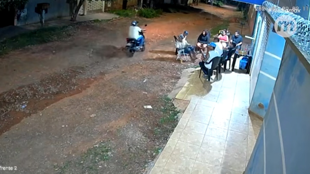 Relacionamento amoroso teria motivado ataque a tiros em conveni&ecirc;ncia do Jardim Canguru