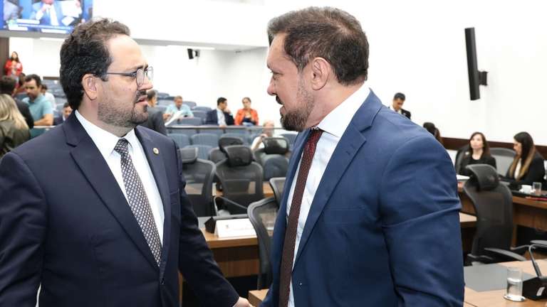 Em evento na Capital, cinco deputados se filiam ao PL, que passa a ter maior bancada na ALEMS