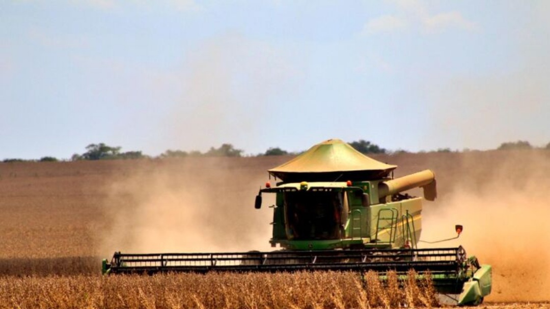 Preço do diesel eleva custo por hectare e encarece transporte da soja em MS