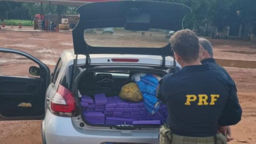 Carga de maconha que seria levada para SP &eacute; apreendida em Ivinhema