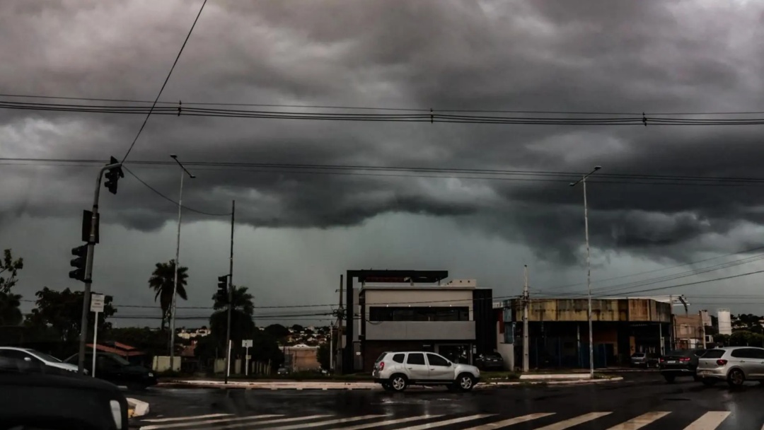 Ciclone extratropical coloca 19 cidades de MS em &lsquo;perigo&rsquo; para tempestade com granizo