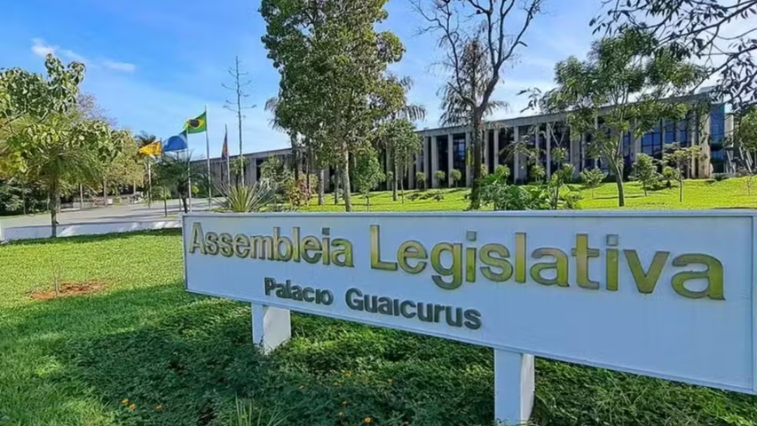 Janela partid&aacute;ria muda a composi&ccedil;&atilde;o da Assembleia Legislativa e da bancada federal 